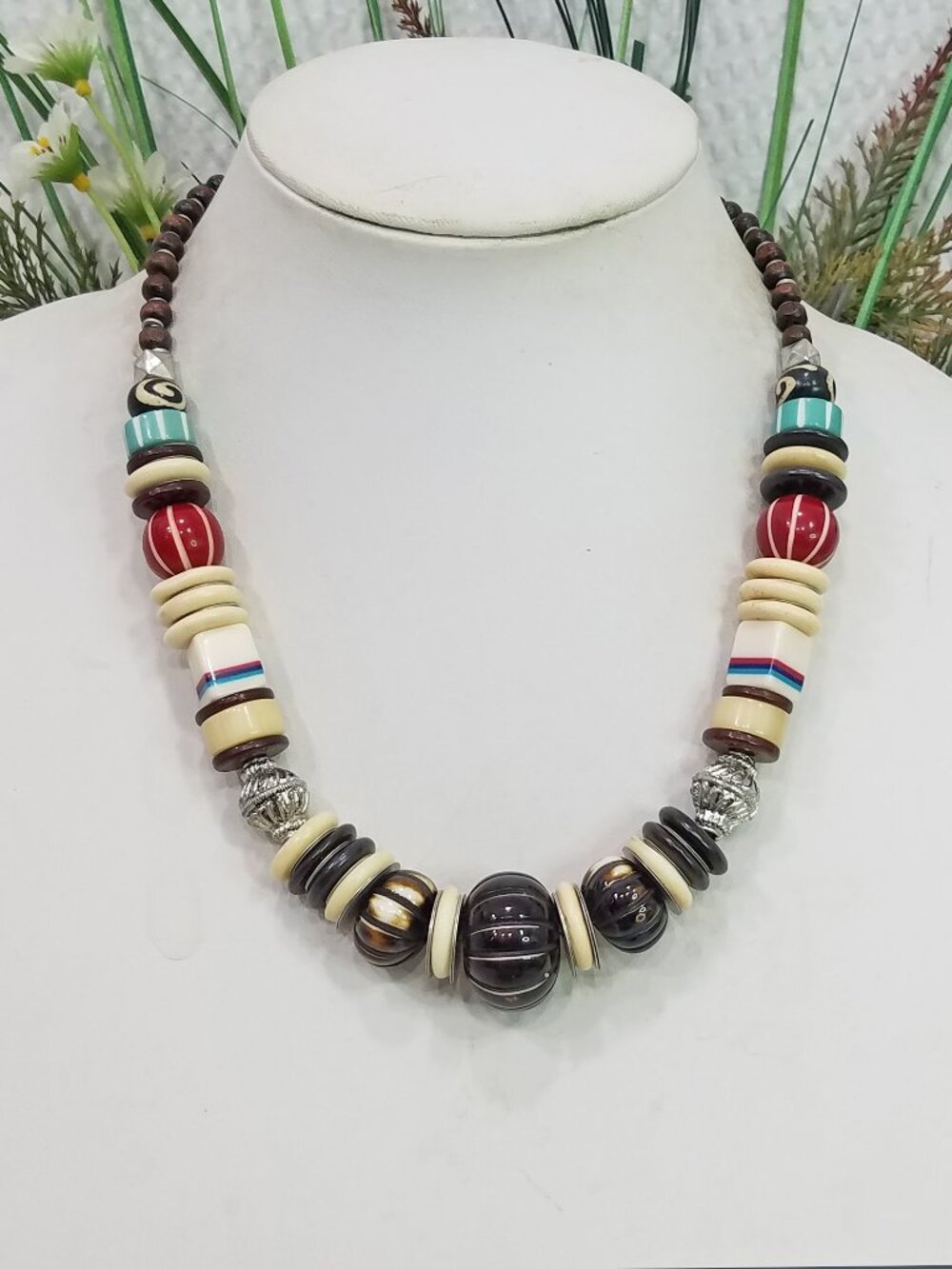 Vintage Ethnic Tribal Brown Beige Red & Aqua Horn Silver Tone Geo Bead Necklace